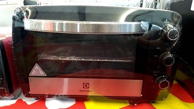 伊萊克斯~15公升電烤箱~OT-3818