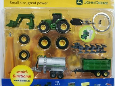 德國 BRUDER 塑料模型玩具 John Deere 1：128 約翰迪爾農夫拖拉機豪華套組鑰匙圈