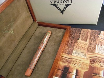 義大利Visconti Alhambra 阿罕布拉宮編金絲大紅桿限量鋼筆(非萬寶龍派克百利金)