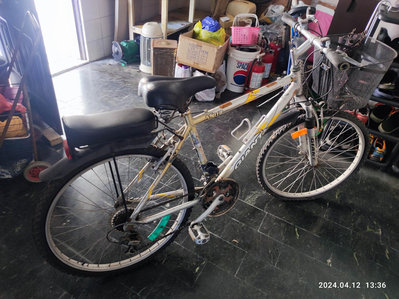 捷安特26吋21速腳踏車自行車，售1000元