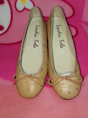 甜甜妞妞小舖 ☆專櫃真品精品 French Sole London Sole 蝴蝶結女鞋芭蕾舞鞋--平底娃娃鞋