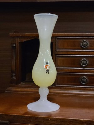 【卡卡頌  歐洲古董】義大利 手工 牛奶玻璃 漸層 細膩 花瓶 獨一無二 歐洲老件 g0667 ✬