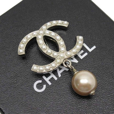 Chanel 珍珠胸針