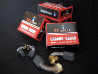 易威工作坊 附發票 史丹堡stanbal碳刷 日立H65電動鎚 電鎚適用 日立180(強)