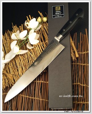 雙雄名家刀品 《 關龍作 》33層積層鋼主廚刀(夾VG10)270MM 型號:SR-VG303