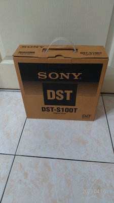 SONY DIGITAL TUNNER DST-S100T
