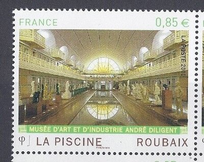 2010年法國魯貝La Piscine 美術畫廊郵票