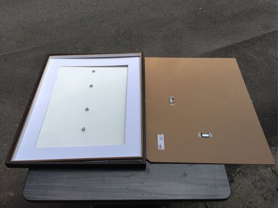 二手IKEA相框HOVSTA畫框深棕色，有使用痕跡瑕疵