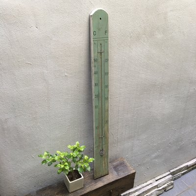 【青空古市】早期老檜木大型溫度計 缺水銀管  鐵牌掛飾參考