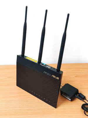 高階Asus RT-AC66U AC1750 Gigabit雙頻無線路由器(Wifi分享器)