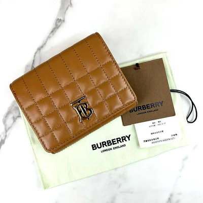 burberry 80623761Lola 小羊皮TB 三折短夾 焦糖色金釦