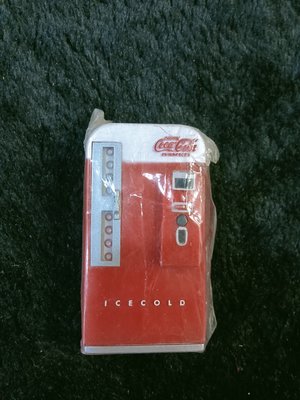 1997年 Coca-Cola 可口可樂 可樂販賣機磁鐵 全新未用過 已絕版 - 301元起標