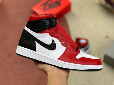 Air Jordan 1 WMNS AJ1 黑白红 絲綢蛇紋芝加哥 耐磨籃球鞋 CD0461-601 男鞋