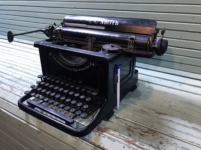 二手 大型 美國1900's  L.C. Smith & Corona Typewriter 8 14" 打字機 無色帶