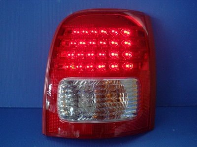 小亞車燈╠ 全新NISSAN-MARCH-K11-05年款LED尾燈特價一顆1050