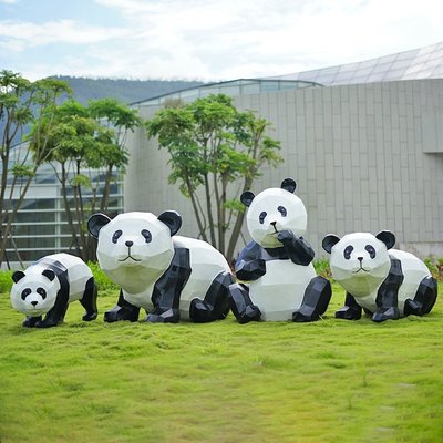 現貨熱銷-幾何熊貓雕塑戶外園林景觀裝飾玻璃鋼抽象動物塊面花園林草坪擺件爆款