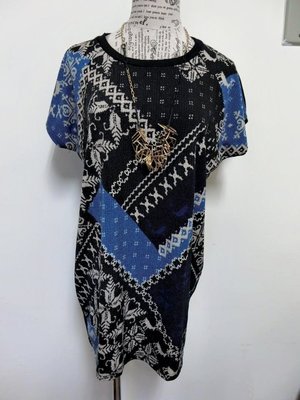 轉賣~Queen Shop KOREA民族風幾何圖騰落肩短袖長版針織洋裝