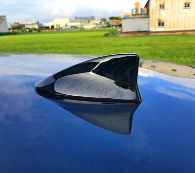 圓夢工廠 Lexus UX UX200 UX250 UX300 UX350 鯊魚鰭天線蓋飾貼 烤漆黑 烤漆銀 烤漆白
