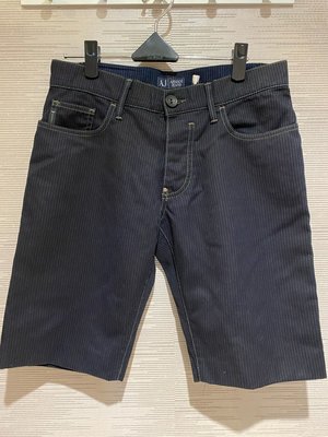 【EZ兔購】~正品美國Armani Jeans 亞曼尼 AJ 牛仔 短褲 ~現貨31腰