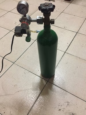 CO2鋼瓶3L+錶電磁閥控制器【強強二手商品】.