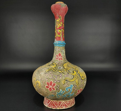 漢代青銅——繪彩蒜頭瓶——高:41公分——寬:23公分——重:3.37公斤——192004512