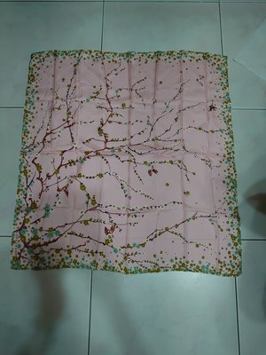全新Longchamp 粉色 圖案 百分百絲質 絲巾
