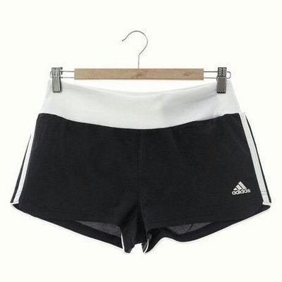 Adidas 愛迪達 GRETE SHORT 新品運動短褲 AX5983 .