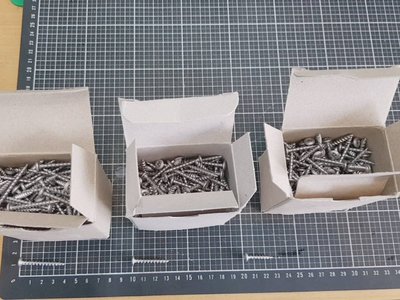 尚溢五金: 3盒不同長度的白鐵不鏽鋼材質水泥螺絲(粗牙螺絲) 全長 大約28mm+32mm+40mm各x1盒