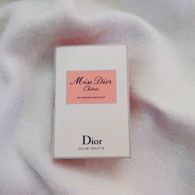 ✨香水小樣 Dior Miss 甜心小姐 花漾甜心女性淡香水 花樣淡香氛 2ml