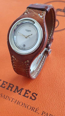 HERMES 愛馬仕 經典款 【 HARNAIS 】系列 瑞士製 精品錶 ， 年份: Z 刻，正品保證