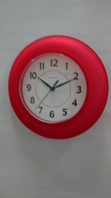 【Timezone Shop】新品 紅色 義大利紅 簡約 時鐘 掛鐘 廚房鐘