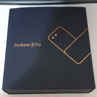 華碩 ASUS Zenfone 4 Pro外盒 內無手機 實際配件如圖