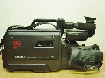 【小劉二手家電】 近30年的古老VHS攝影機,AG-360型