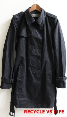 西班牙品牌 ZARA BASIC 女款 黑色 純棉 雙排扣 軍裝短大衣 L號