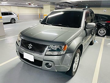 自售Suzuki Vitara 2.7 4WD喜歡有備胎RAV4 CRV 可參考