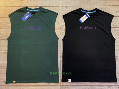 塞爾提克~NCAA 美國大學籃球 男生 棉質 無袖背心 圓領 無袖T恤 變色字體 哈佛大學-黑 密西根大學-深綠