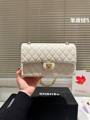 【二手包包】品質  “版 Chanel 25.5cm CF ”Chanel禮盒專柜包裝無疑是個美胚子 chaNO219157