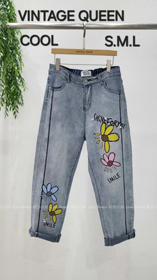 【莉莎小屋】💝正韓 Korea 春夏新品(代購)✈側條珍珠花朵字母牛仔褲👖TS0528