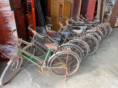 林衝浪私倉聊古董腳踏車，一次卖不玩了，切心，全部走，不拆，不含運，自取彰化。都可以動現況賣15888