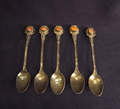 +＊阿威的藏寶箱‧＊【古董 手工鑲瑪瑙雕花 銀湯匙 1組5件 純銀 silver】品相漂亮，值得收藏。