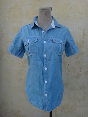 jacob00765100 ~ 正品 Levi's 牛仔襯衫 size: M