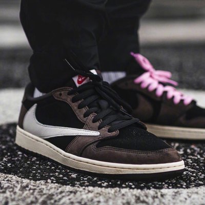 Travis scott x air jordan 1 deals low og sp