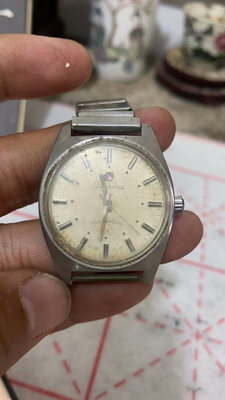 文革上海寶石花牌機械錶，上弦正常走，品相尺寸看圖錶帶斷了，包