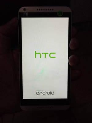 小偉的家！二手宏達電HTC Desire 816  5.5吋 1300萬畫素 螢幕無破損 空機 可開機 1.5G記憶體 8G儲存空間 一元起標