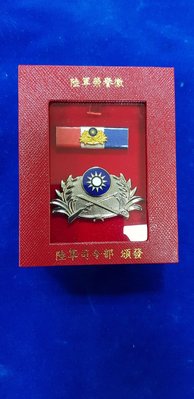 陸軍 榮譽徽 年資章