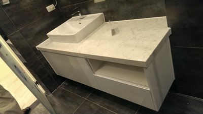 亞毅 衛浴設備 洗臉台 大理石 廁所修改 浴室整修 系統櫃 油漆 浴缸 免費丈量