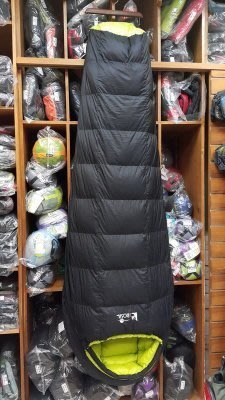 吉諾佳羽絨睡袋 AS800L 日規95%鵝絨 超輕型攜帶方便 耐寒度零下- 15度C 重量1200公克(現貨供應4色)
