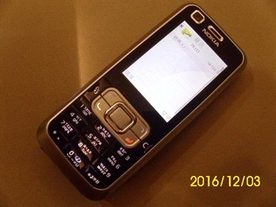 全新外殼手機 NOKIA 6120 3G