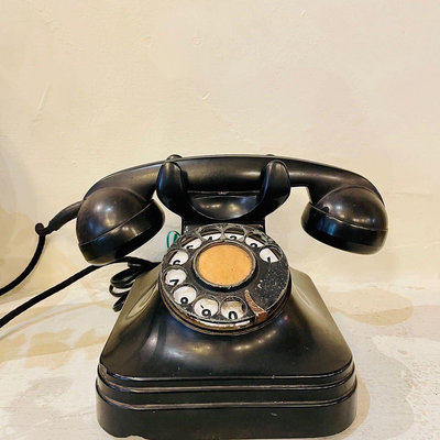 早期懷舊復古柑仔店電木播盤電話 轉盤電話 陳列佈置 餐廳 民宿最愛