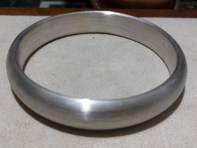 999純銀手鐲純銀手環大圈口超厚重級，髮絲紋拋光-C80